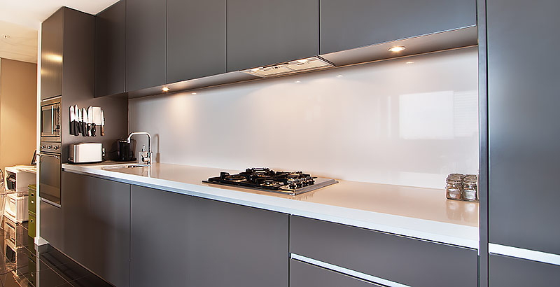 Kitchen Color Back Flash Glass - image 1